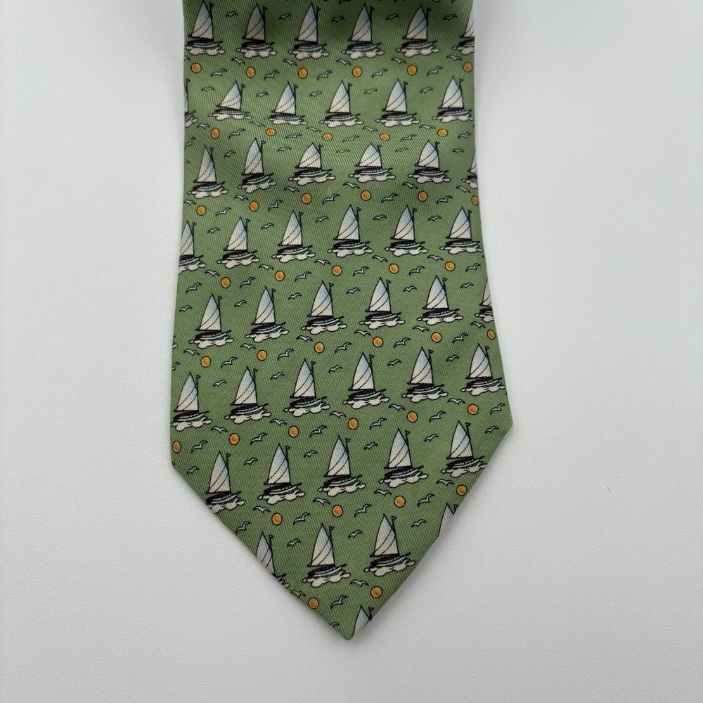 Vineyard Vines Mens Silk Tie Green Sailboat Nautical Preppy Sailing USA 3.75"